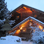 Le Chalet la nuit